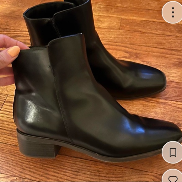Black Chelsea boots - Picture 2 of 2